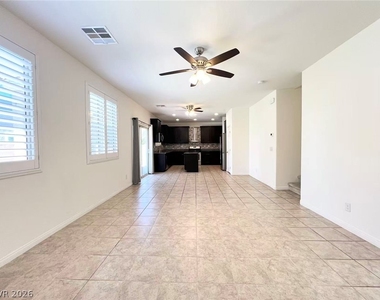 6625 Autumn Breeze Street - Photo Thumbnail 4