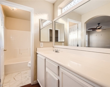 9379 Malaya Garnet Court - Photo Thumbnail 17