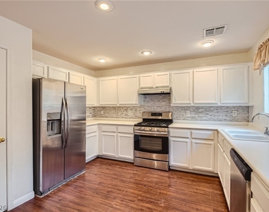 9379 Malaya Garnet Court - Photo Thumbnail 10