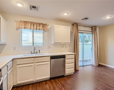 9379 Malaya Garnet Court - Photo Thumbnail 11