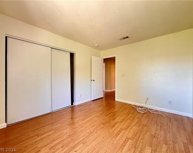 9524 Rancho Palmas Drive - Photo Thumbnail 9