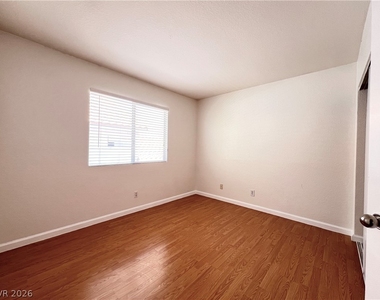 9524 Rancho Palmas Drive - Photo Thumbnail 12