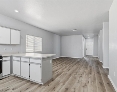 1708 Dwayne Stedman Avenue - Photo Thumbnail 11