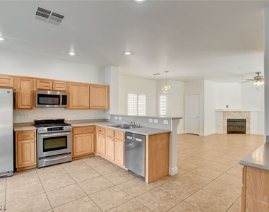 8849 Keywood Street - Photo Thumbnail 9