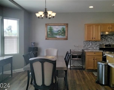 8311 Amtrak Express Avenue - Photo Thumbnail 15