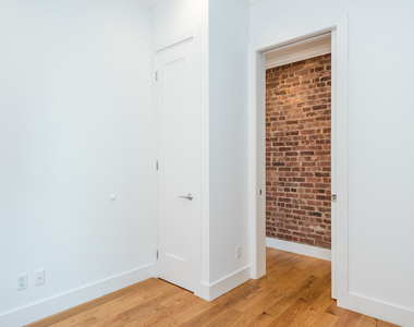 260 Washington Ave - Photo Thumbnail 15