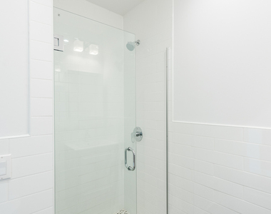 260 Washington Ave - Photo Thumbnail 2
