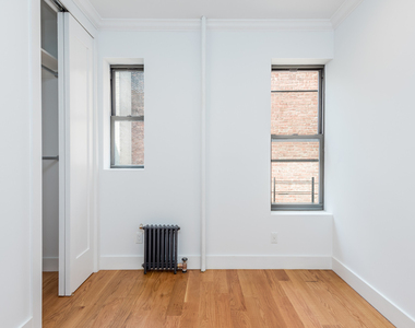 260 Washington Ave - Photo Thumbnail 8