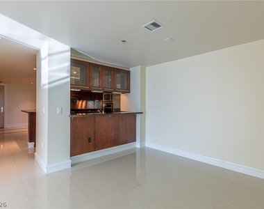 2700 Las Vegas Boulevard - Photo Thumbnail 12