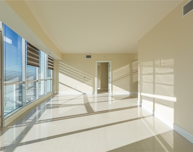 2700 Las Vegas Boulevard - Photo Thumbnail 18