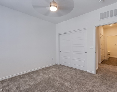 2555 Hampton Road - Photo Thumbnail 14