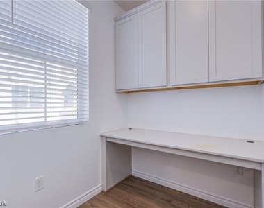 2555 Hampton Road - Photo Thumbnail 11