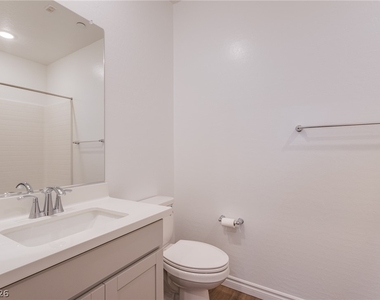 2555 Hampton Road - Photo Thumbnail 20