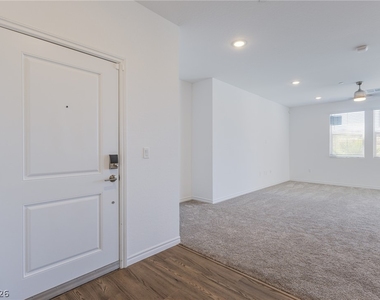 2555 Hampton Road - Photo Thumbnail 7
