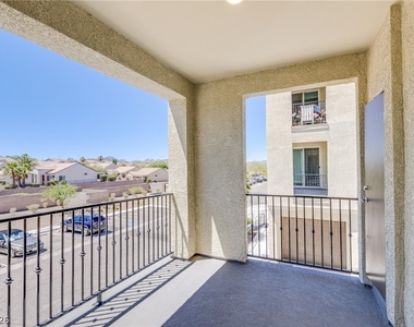 2555 Hampton Road - Photo Thumbnail 3