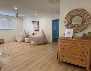 3611 Rosewood Street - Photo Thumbnail 10