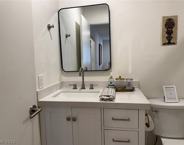 3611 Rosewood Street - Photo Thumbnail 14