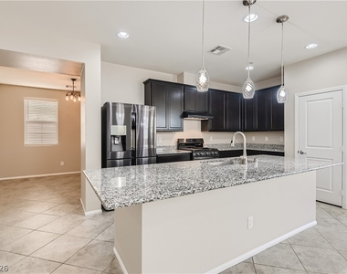 974 Spiracle Avenue - Photo Thumbnail 12
