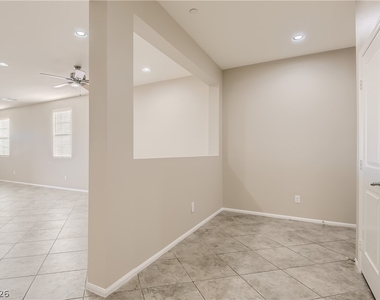 974 Spiracle Avenue - Photo Thumbnail 4