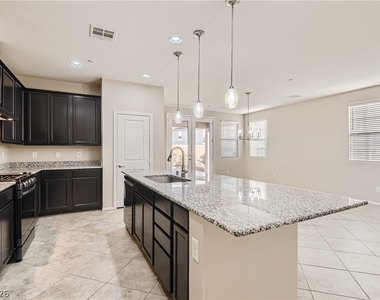 974 Spiracle Avenue - Photo Thumbnail 13