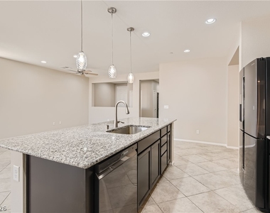 974 Spiracle Avenue - Photo Thumbnail 14
