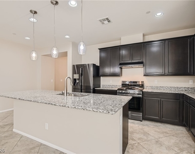 974 Spiracle Avenue - Photo Thumbnail 11