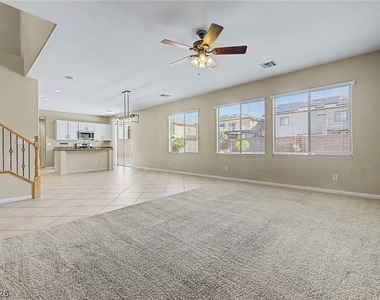 4204 Lower Saxon Avenue - Photo Thumbnail 4
