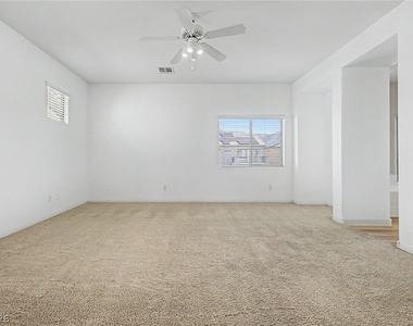 4204 Lower Saxon Avenue - Photo Thumbnail 12