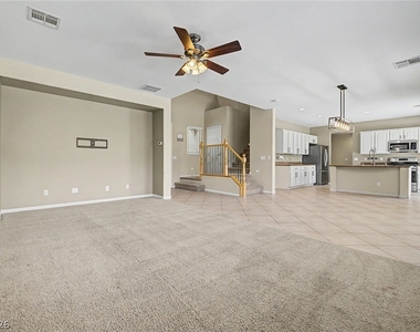 4204 Lower Saxon Avenue - Photo Thumbnail 3