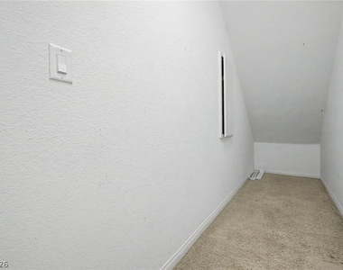 4204 Lower Saxon Avenue - Photo Thumbnail 31