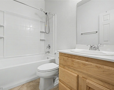 4204 Lower Saxon Avenue - Photo Thumbnail 30