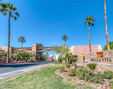 5350 River Glen Drive - Photo Thumbnail 17