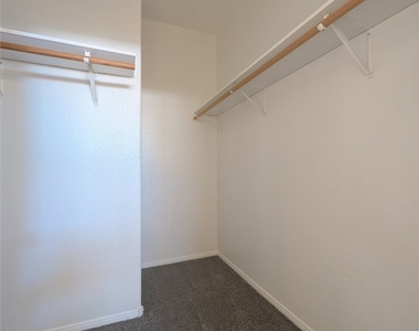 9332 Daffodil Sun Avenue - Photo Thumbnail 13