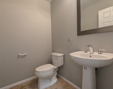 9332 Daffodil Sun Avenue - Photo Thumbnail 6