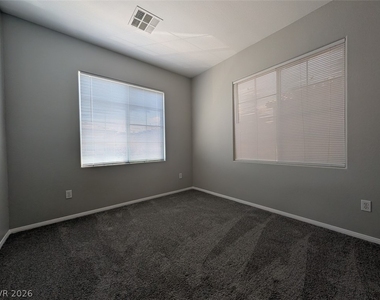 9332 Daffodil Sun Avenue - Photo Thumbnail 16