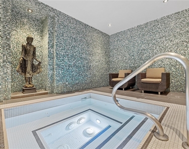4575 Dean Martin Drive - Photo Thumbnail 34