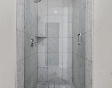 4575 Dean Martin Drive - Photo Thumbnail 11