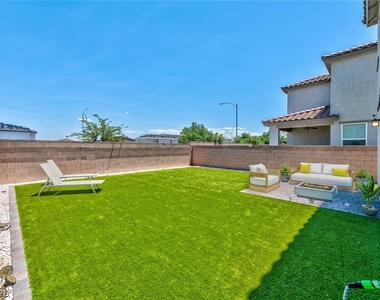 9316 Wildcat Peak Street - Photo Thumbnail 12