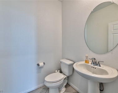 9316 Wildcat Peak Street - Photo Thumbnail 13