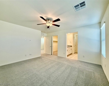 1085 Gentle Swan Street - Photo Thumbnail 10
