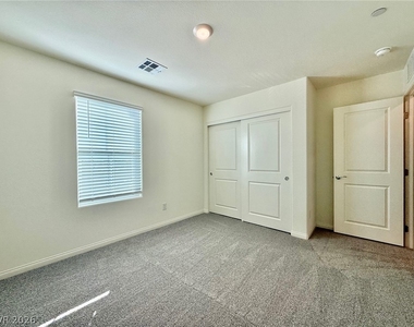 1085 Gentle Swan Street - Photo Thumbnail 14