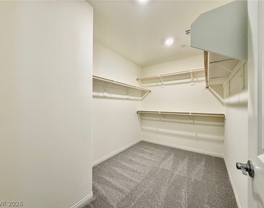 1085 Gentle Swan Street - Photo Thumbnail 12
