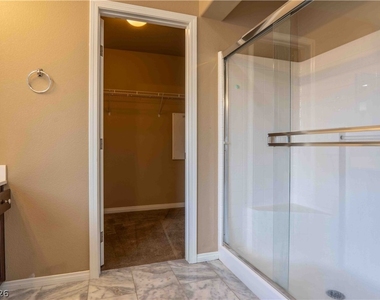 10127 Glorious Moon Court - Photo Thumbnail 18