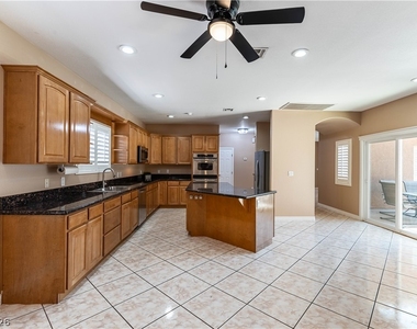 1116 Whistle Court - Photo Thumbnail 9