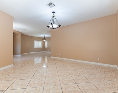 1116 Whistle Court - Photo Thumbnail 6