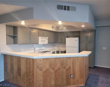 6917 Cobre Azul Avenue - Photo Thumbnail 3