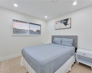 105 Marigold Lane - Photo Thumbnail 24
