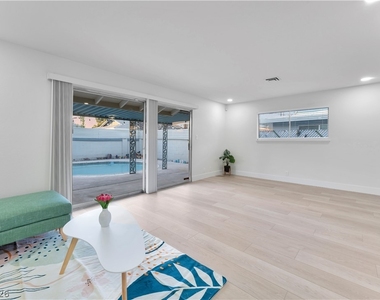 105 Marigold Lane - Photo Thumbnail 5