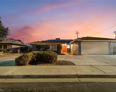 105 Marigold Lane - Photo Thumbnail 2