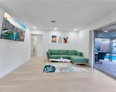 105 Marigold Lane - Photo Thumbnail 7